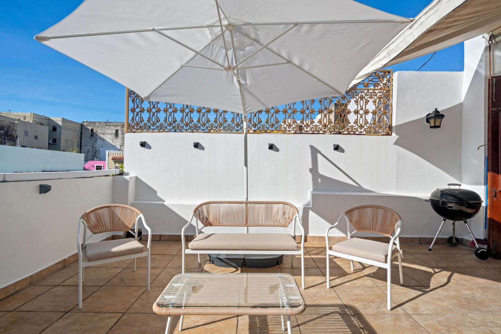 Apartment Otium With Terrace In Old