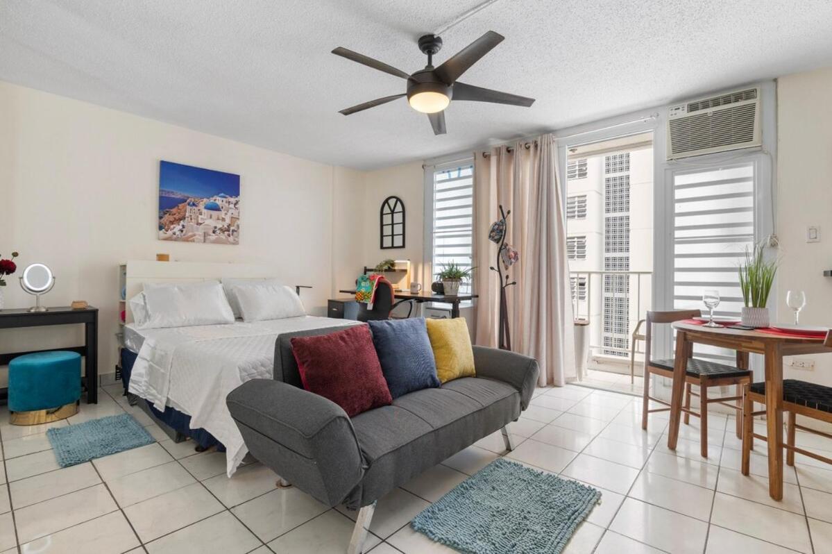 3 Minutes To The Airport Free Parking Pool Apartamento