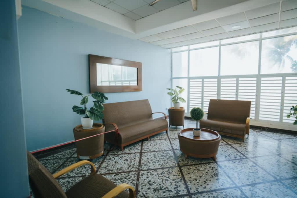 Ocean Breeze Sub-penthouse
