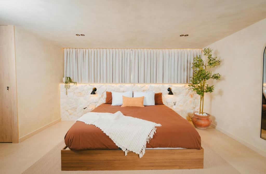 Ocean Breeze Sub-penthouse San Juan