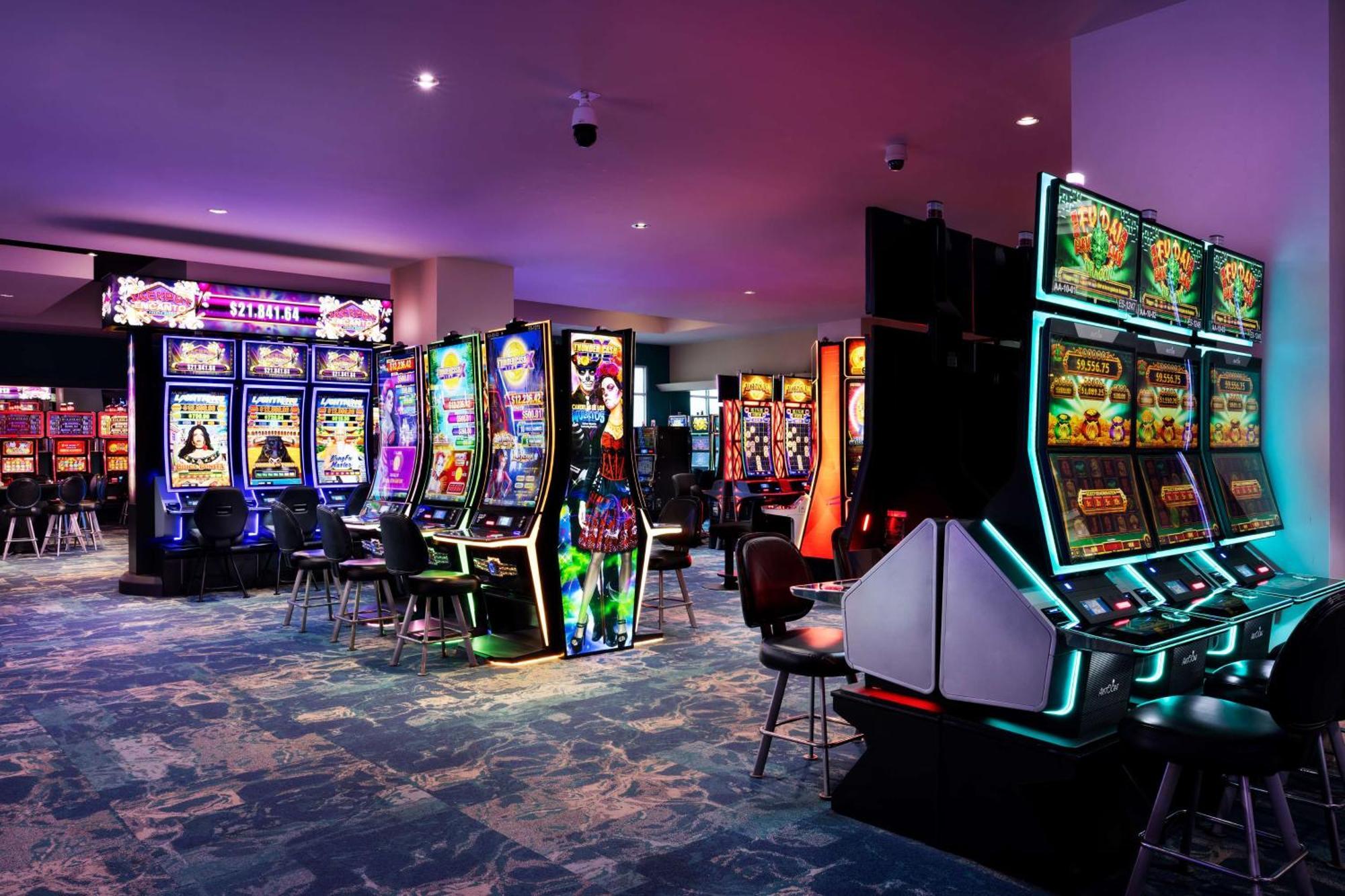 Embassy Y Casino 3*