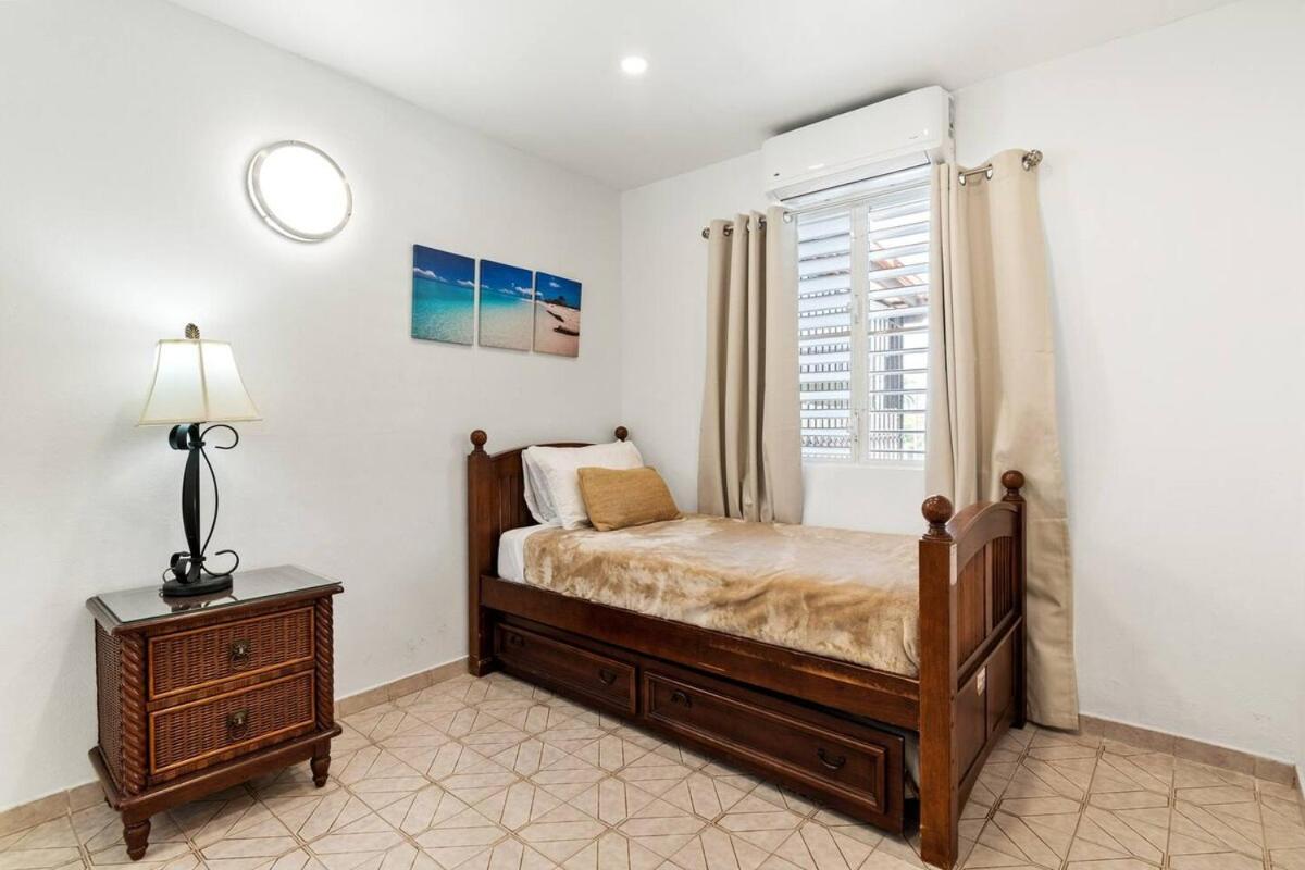 Paceful In Near To The Airport *