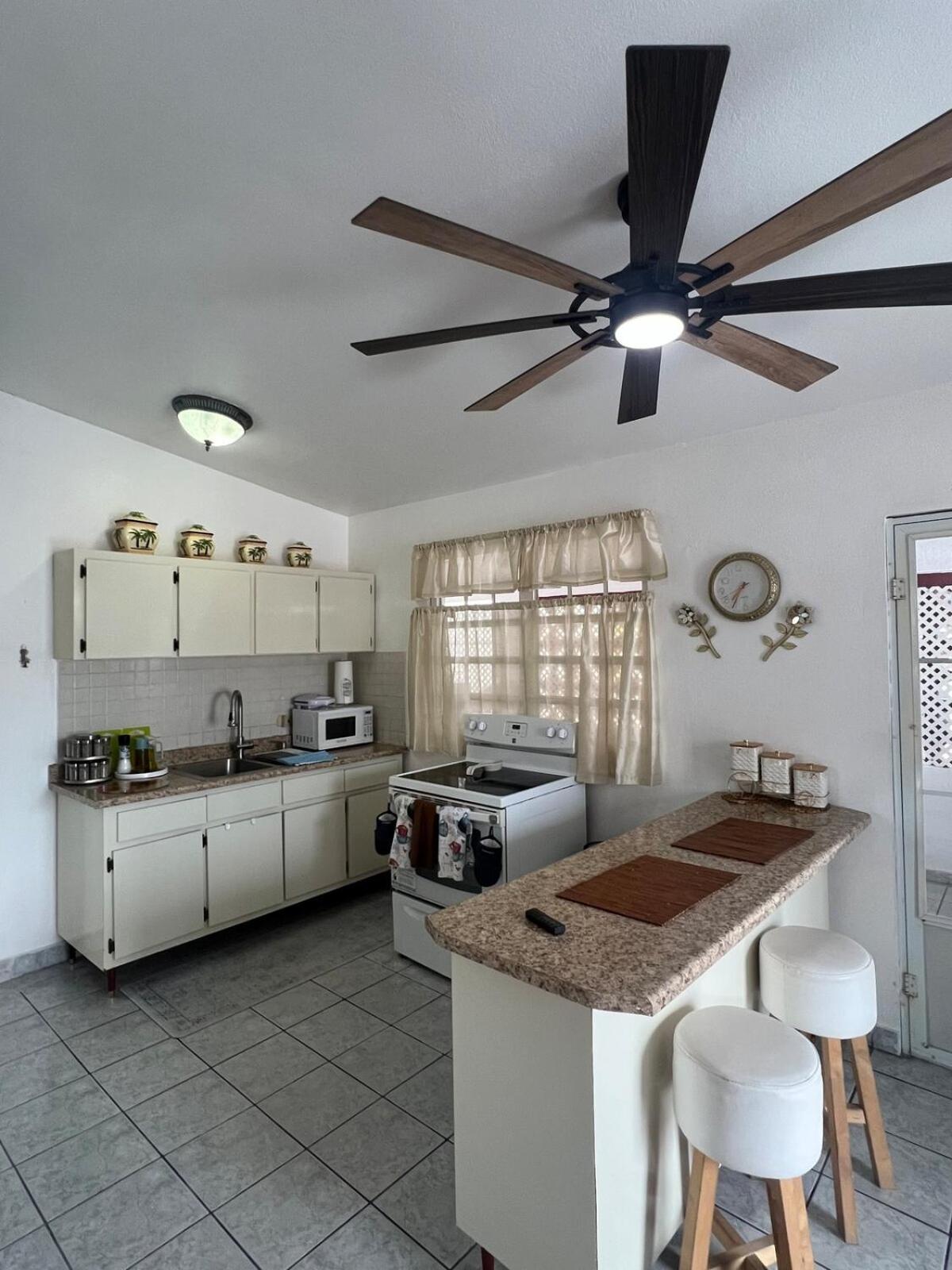 Beachside Hammock Haven - 3br Centrally Located Apartamento *