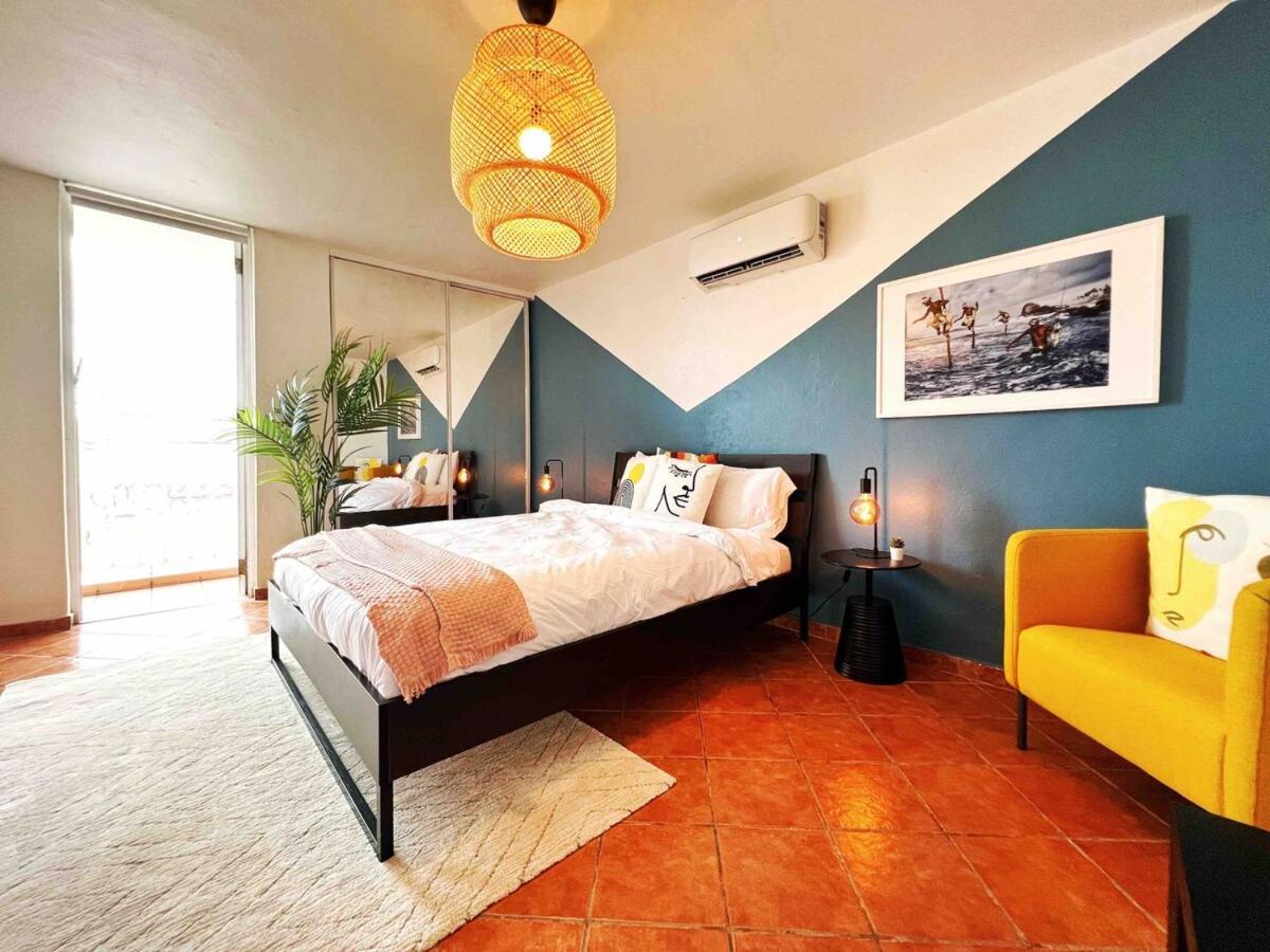 Spacious 2br In W Parking Walk To Beach! Apartamento