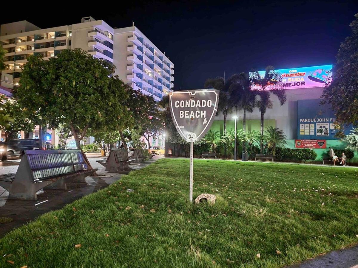 Condado Beachfront Tantra Apartment *