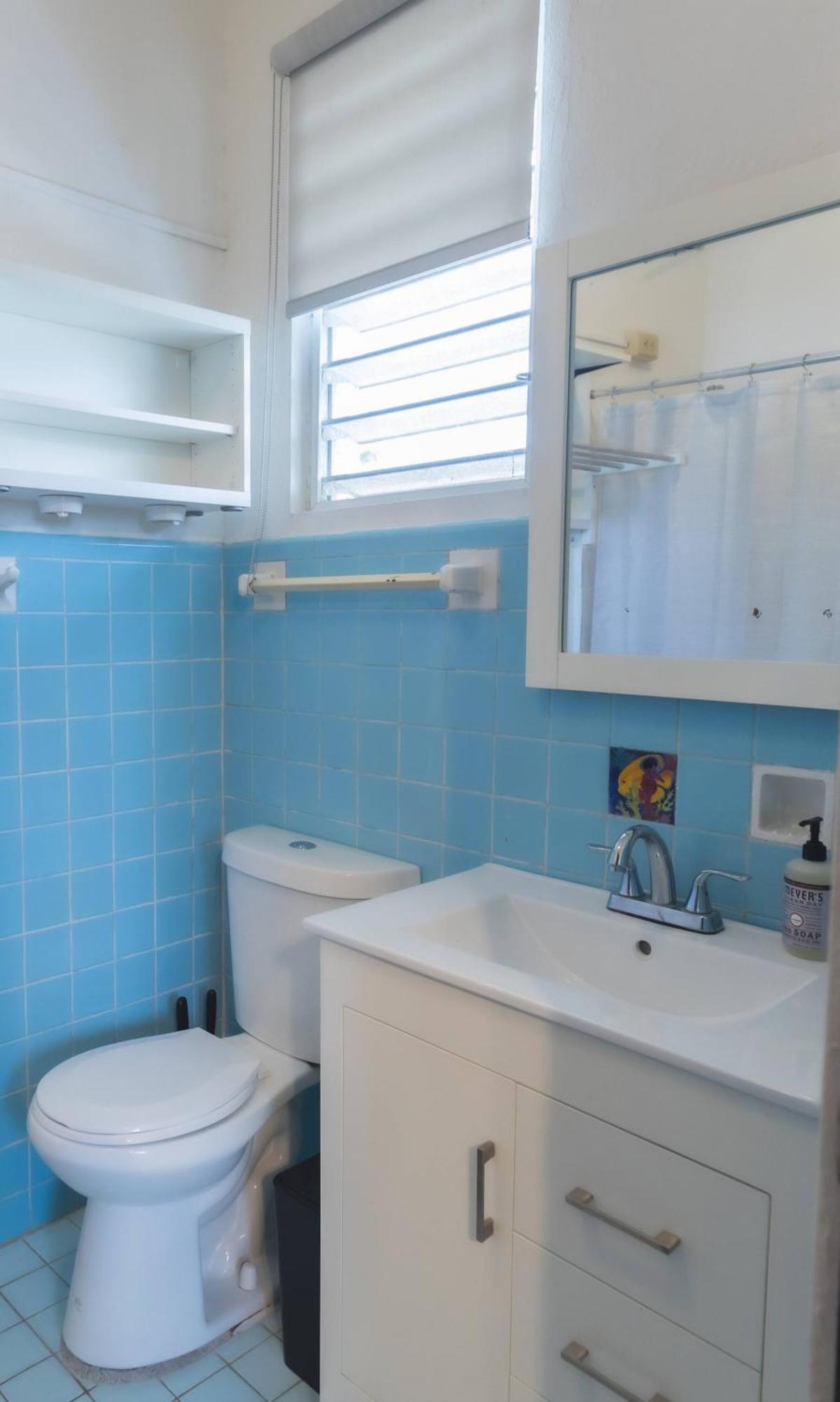 Prime Near Beach, Dining & Nightlife! *