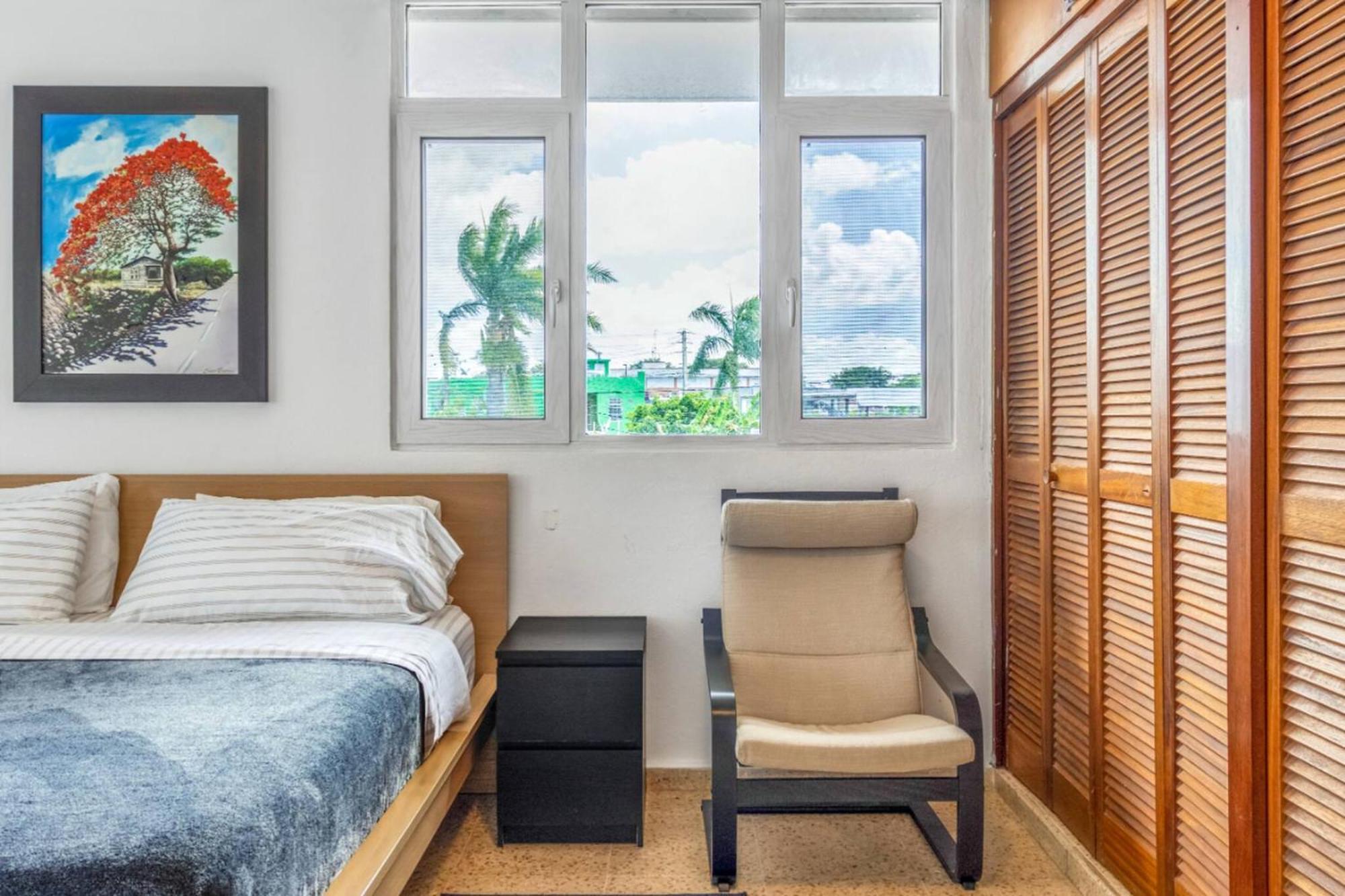 Steps To Ocean Park | Terrace | Parking *