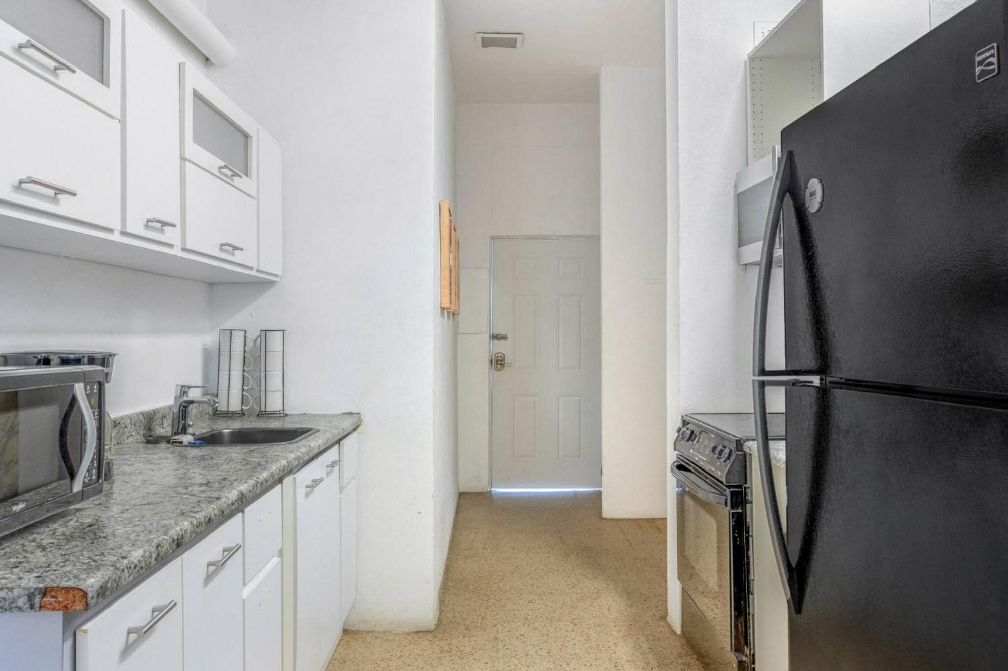 Steps To Ocean Park | Terrace | Parking Apartamento *