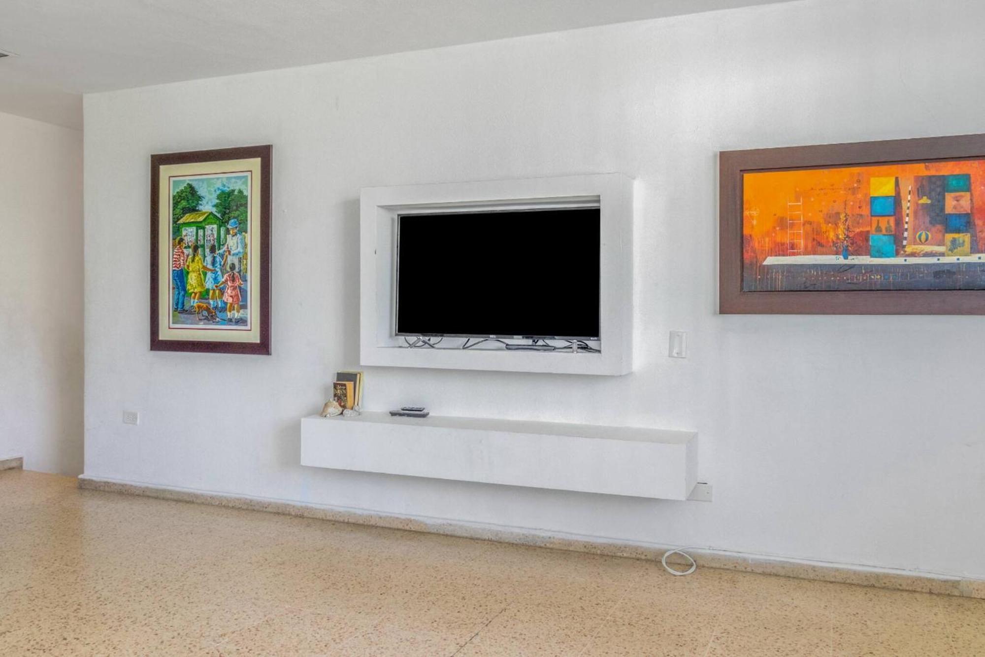 Steps To Ocean Park | Terrace | Parking Apartamento *