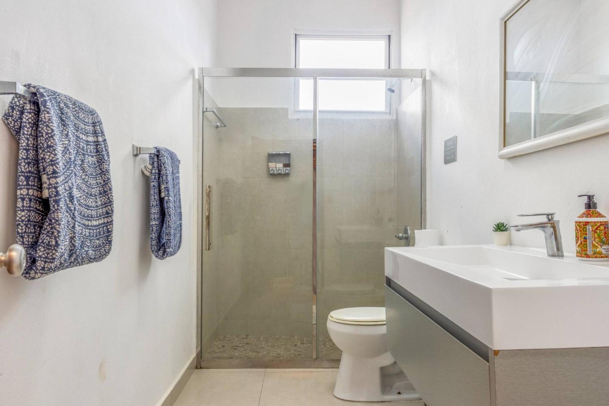 Steps To Ocean Park | Terrace | Parking Apartamento San Juan