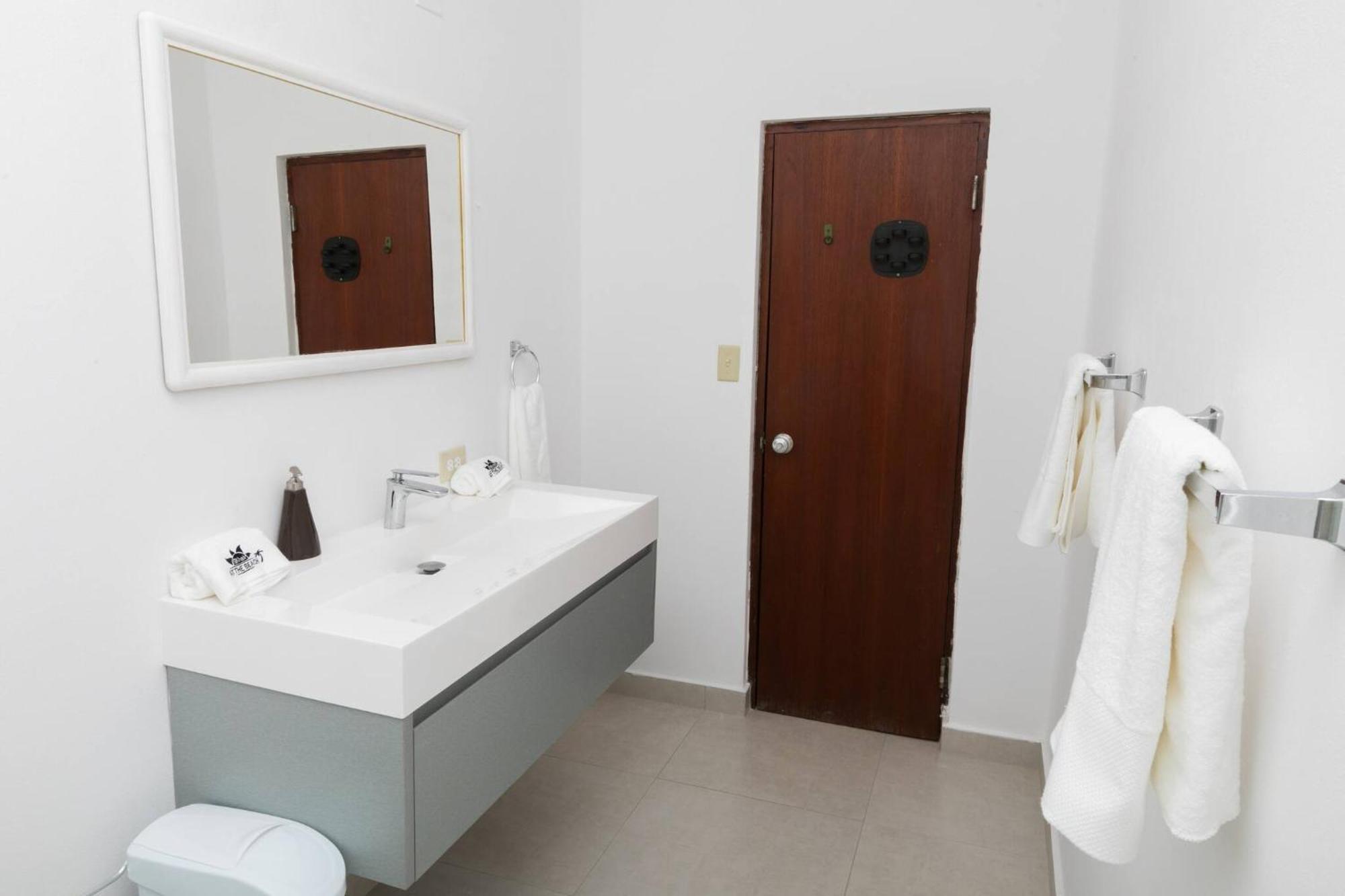 Steps To Ocean Park | Terrace | Parking Apartamento