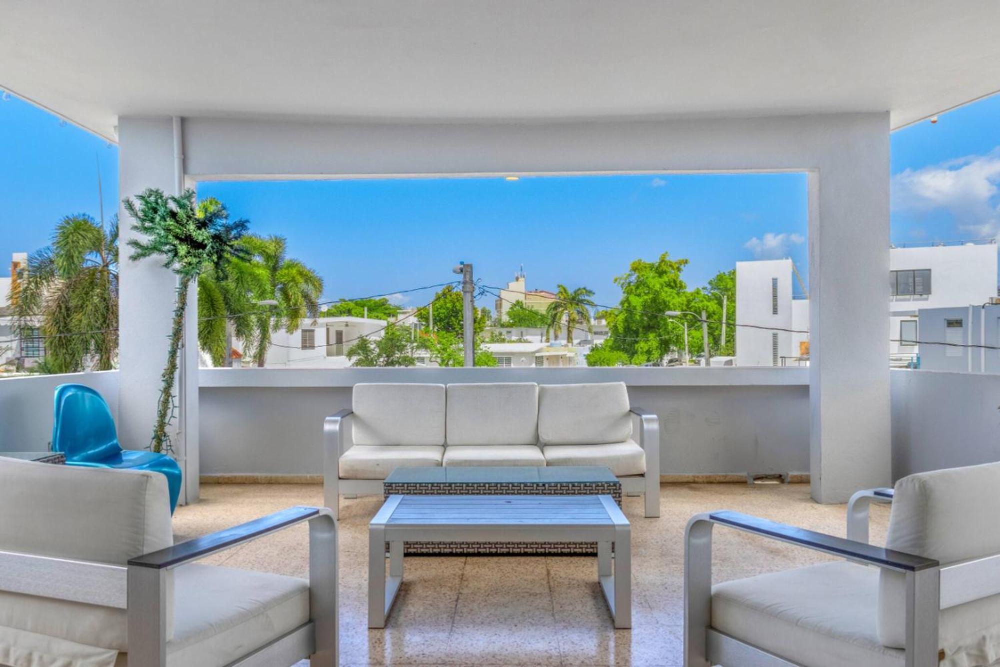 Steps To Ocean Park | Terrace | Parking