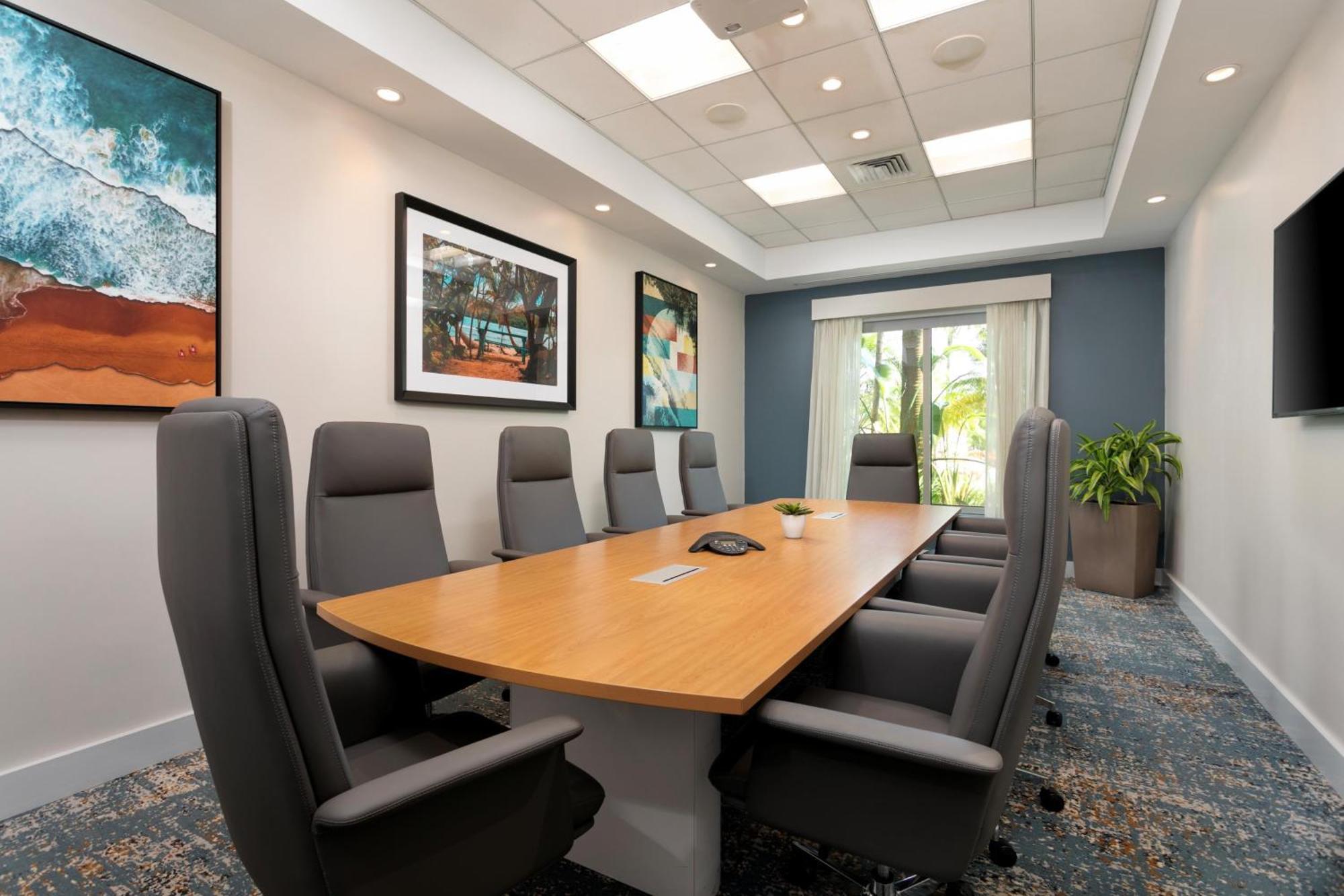 Hyatt Place 3*