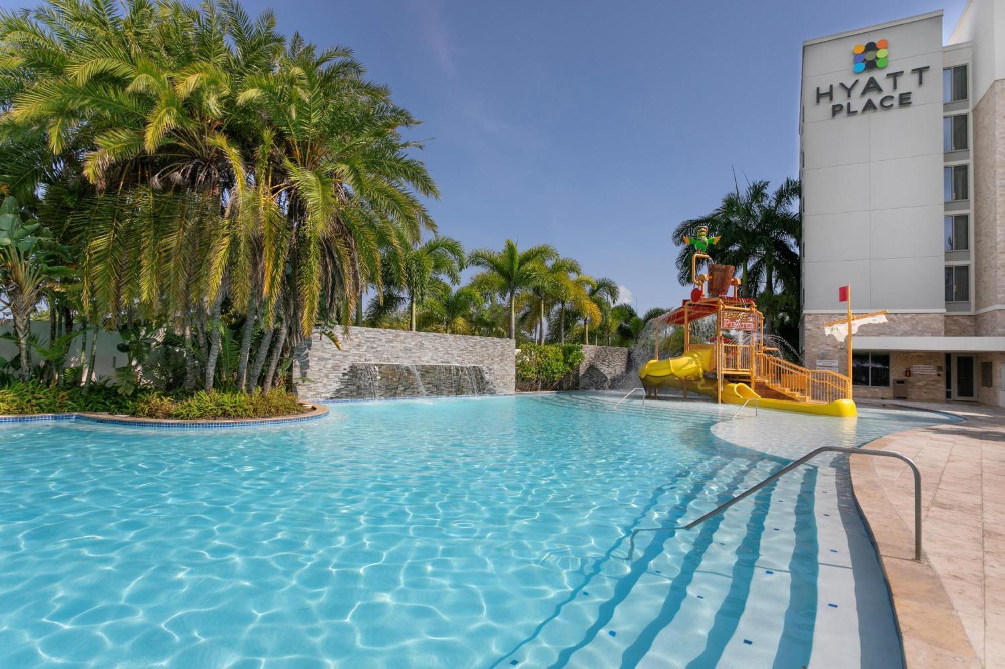 Hyatt Place Hotel 3*