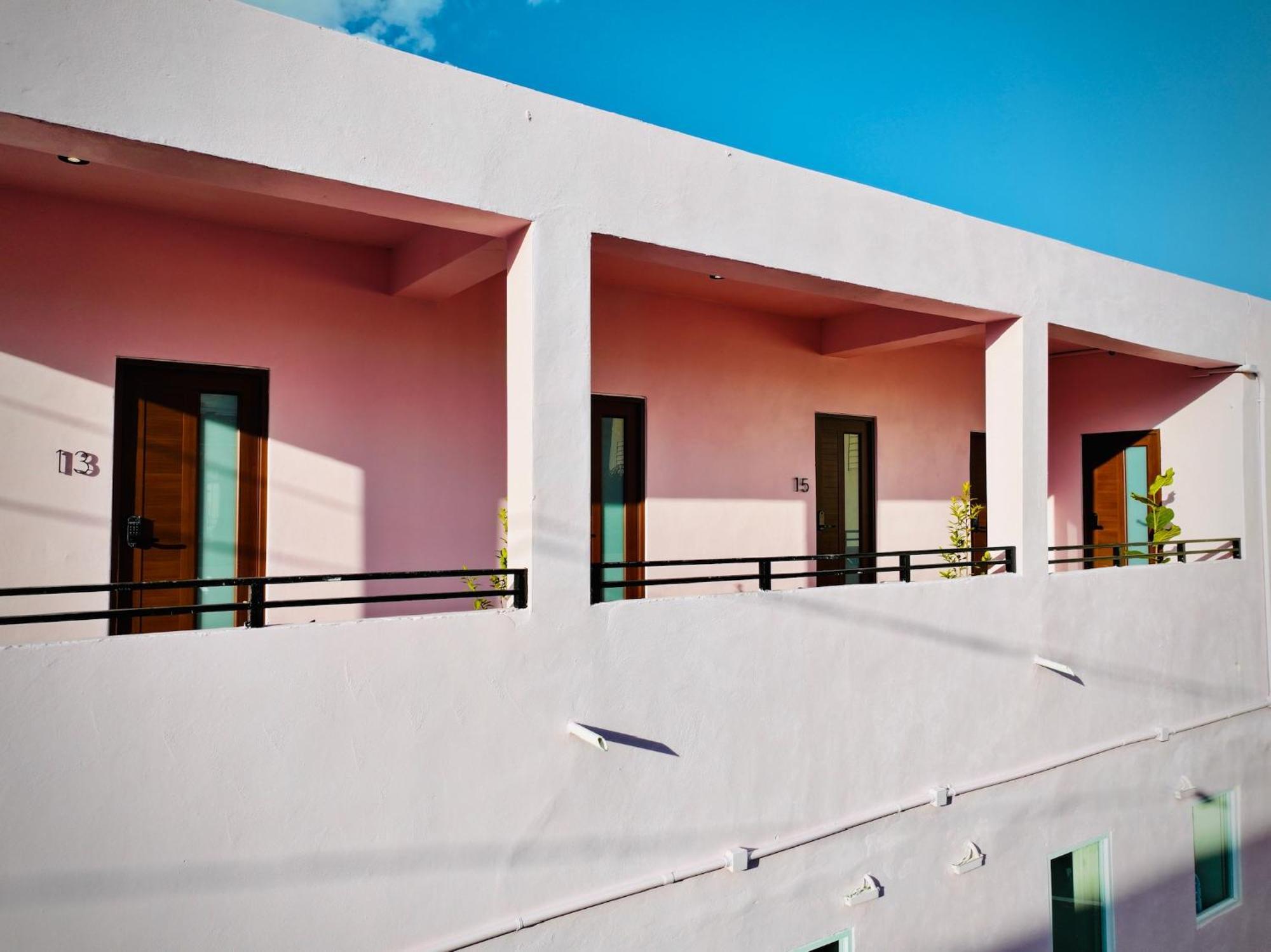 10 Cozy Urban Hideaway In Arts District San Juan