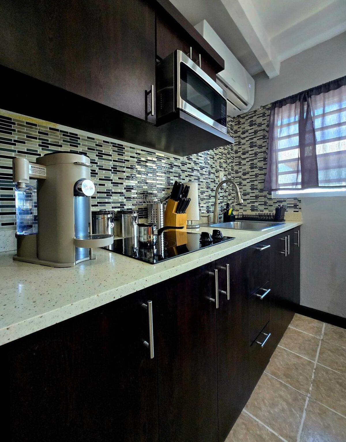 Playa Isla - Beautiful 2 Bed - 2 Bath! *