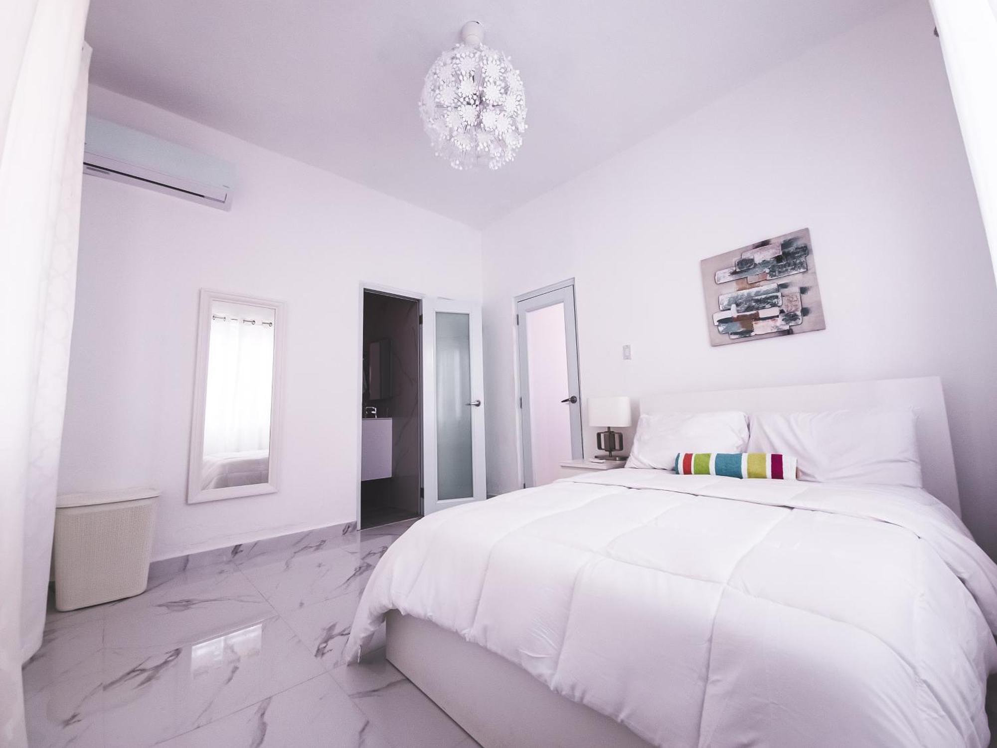 Apartment Sunny Near & Restaurants *