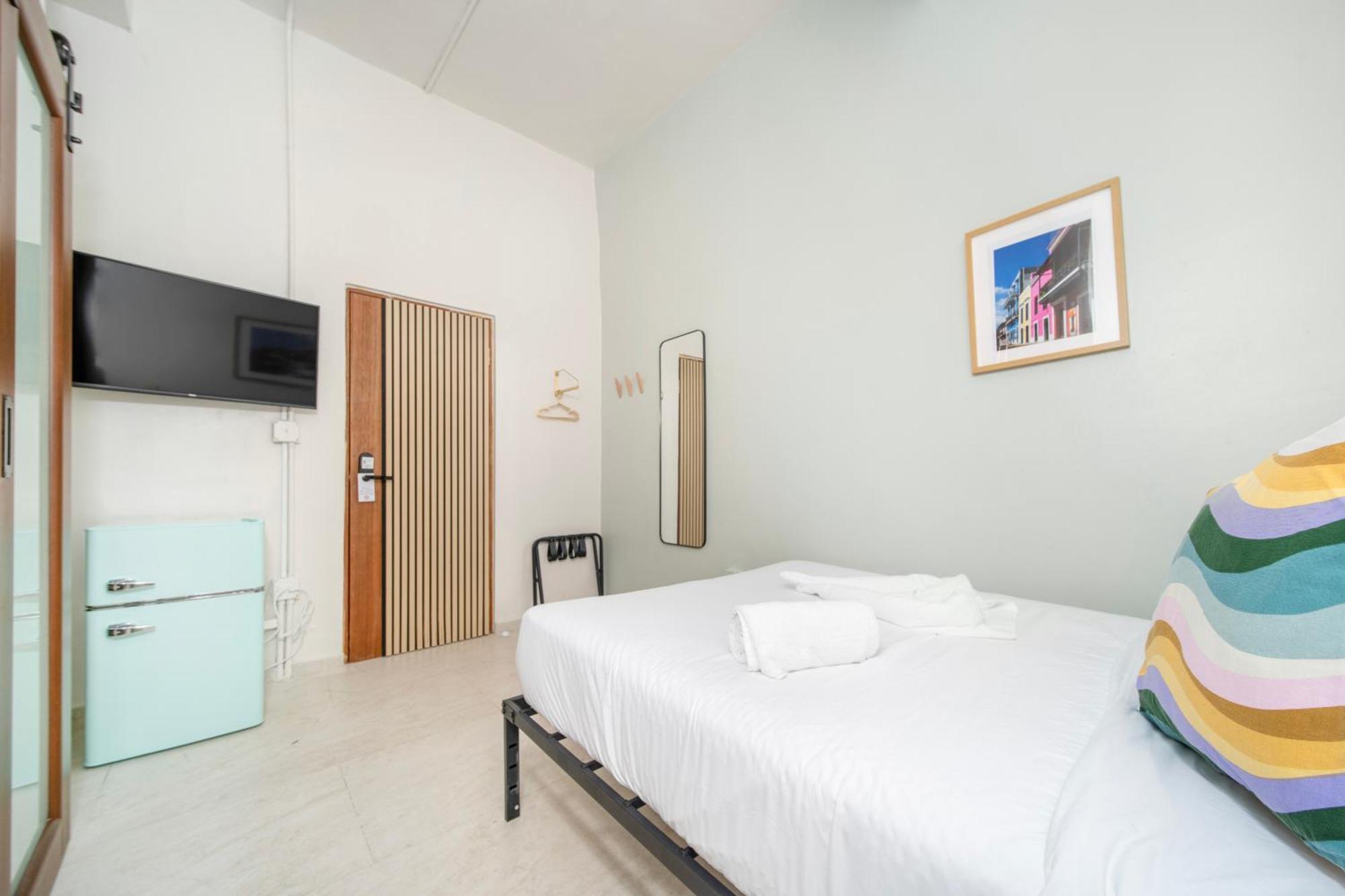 7 Design-forward By Lagoon Hotel