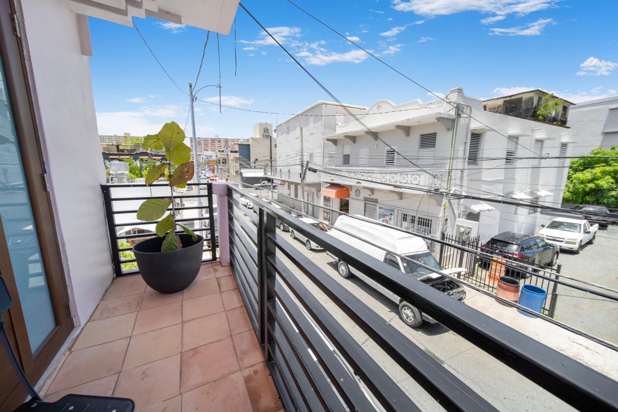 12 Sunlit Balcony Near Calle Cerra