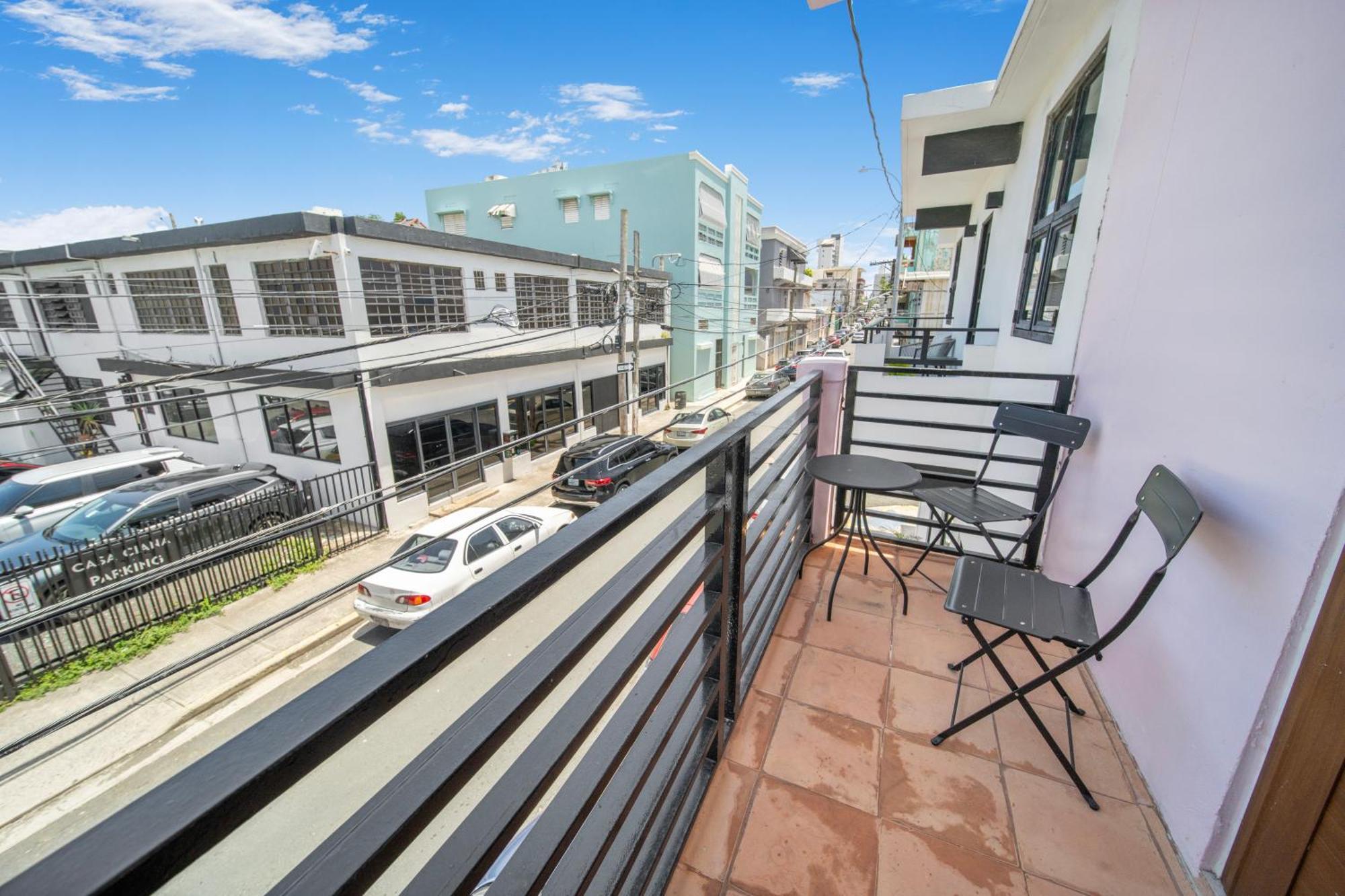 Hotel 11 Balcony Bliss In Creative Santurce *