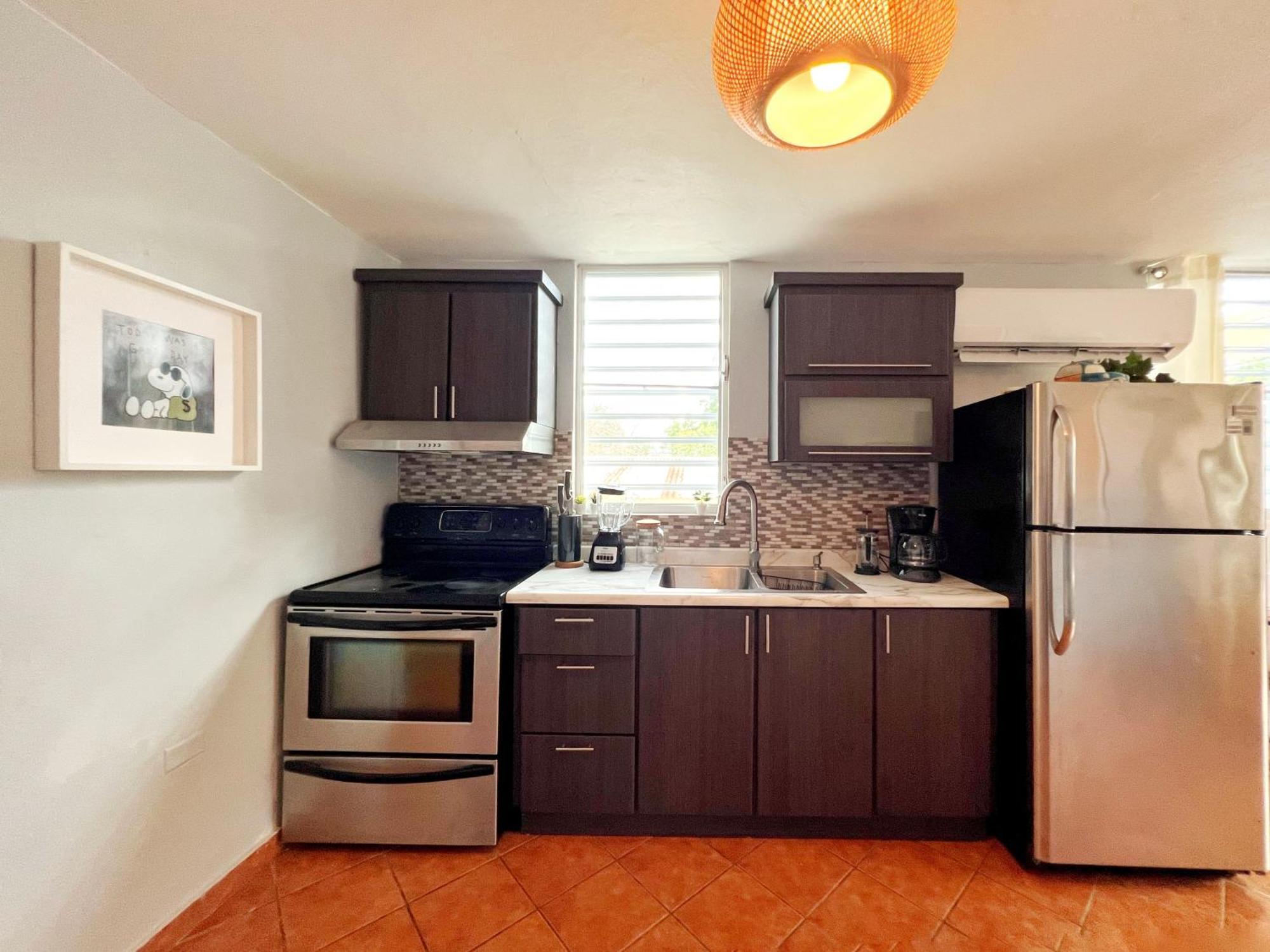 Сasa de vacaciones Spacious 2 Bedroom In San Juan+parking - Steps To