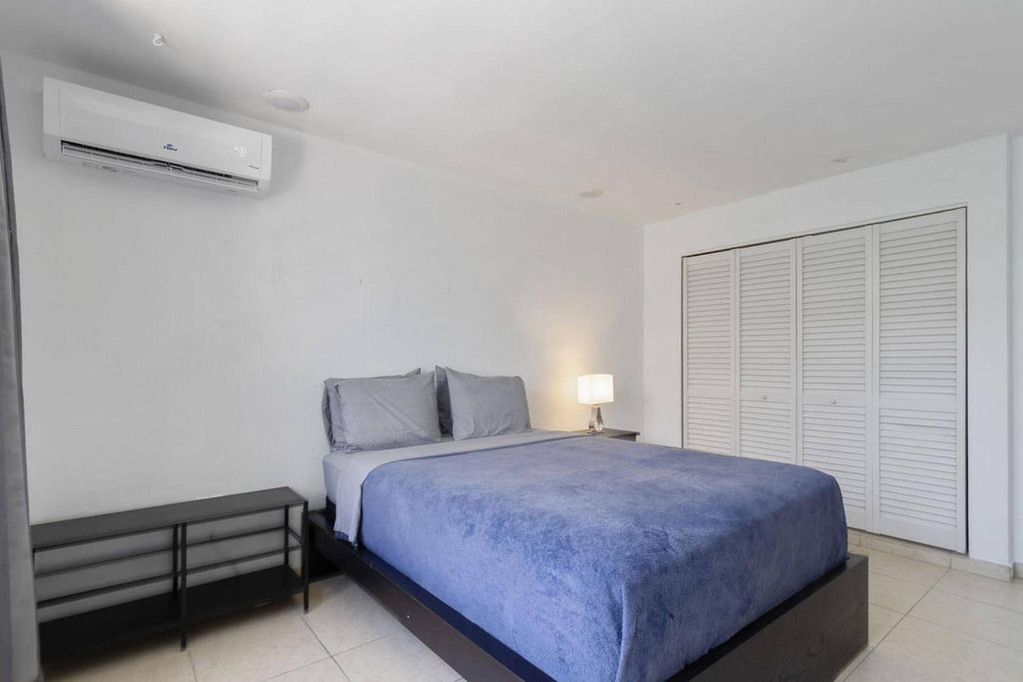 House Malaga-pool-bbq Holiday home *