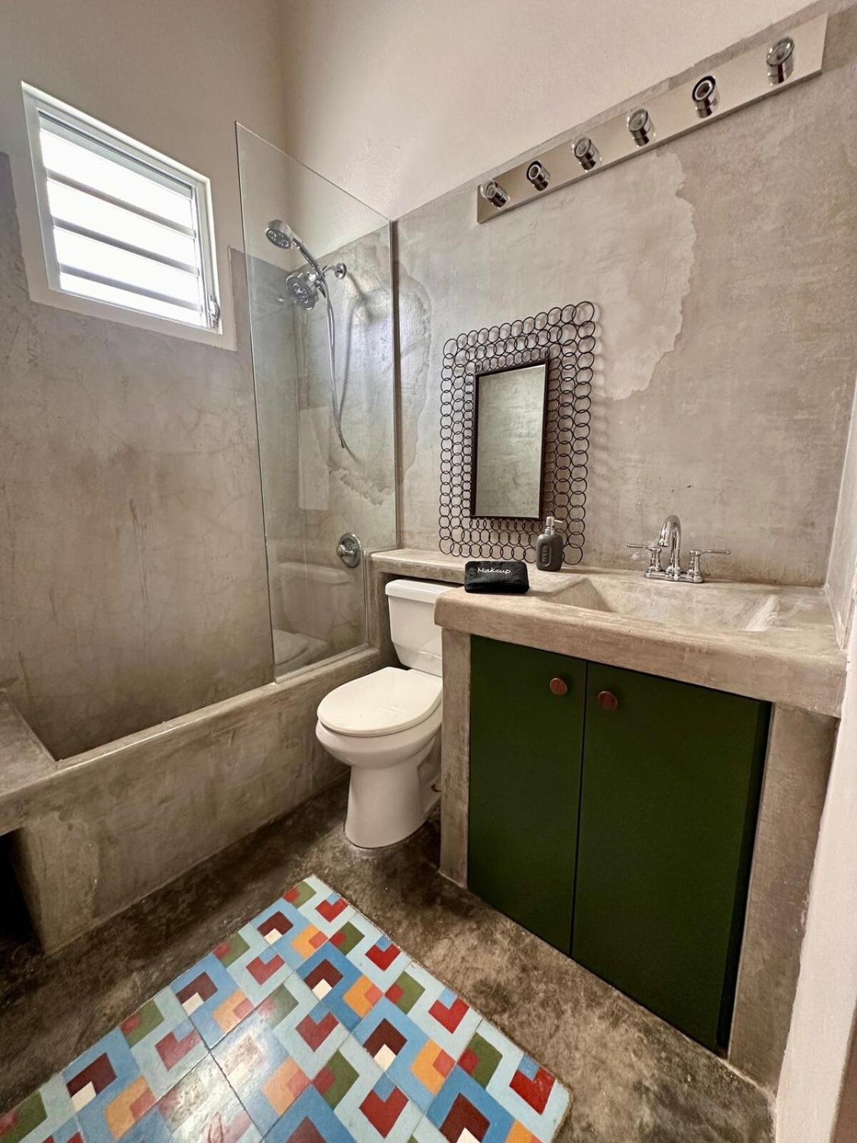 Estrella Urban Oasis Private Rooftop Pool And Patio Holiday home *