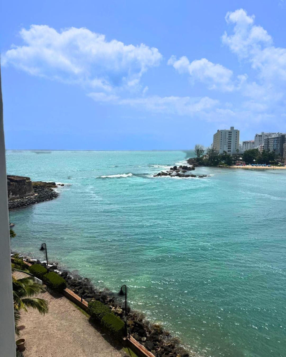 Ocean Breeze With Lagoon View - 4 Guests *