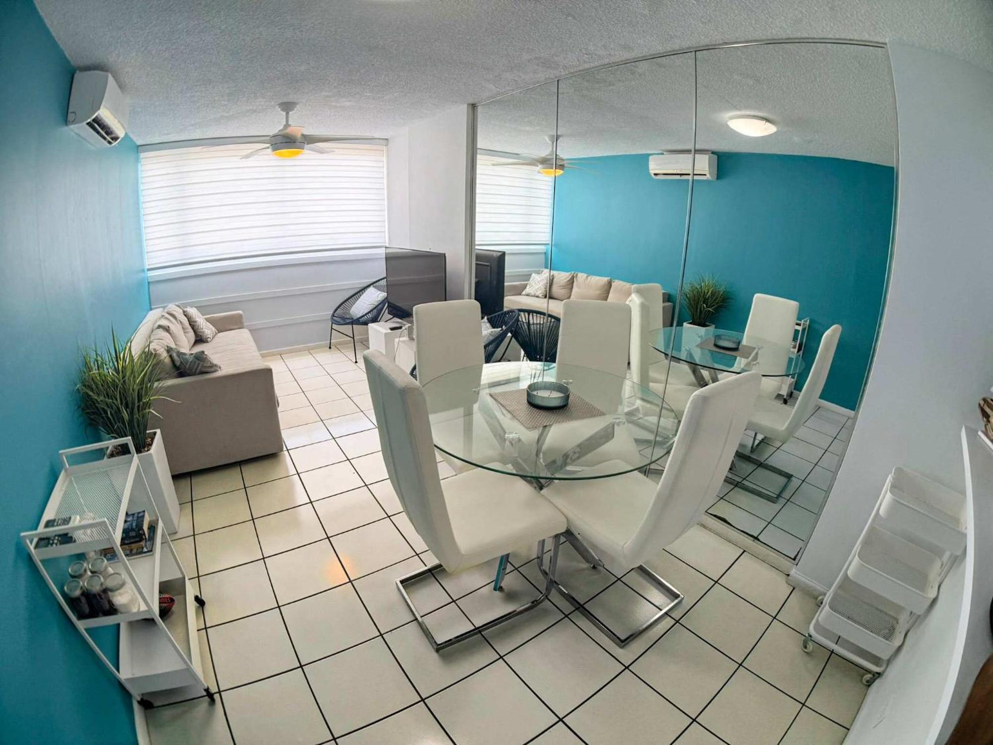 Сasa de vacaciones Condado Apt- Private Beach, Pool, & Family Ready!
