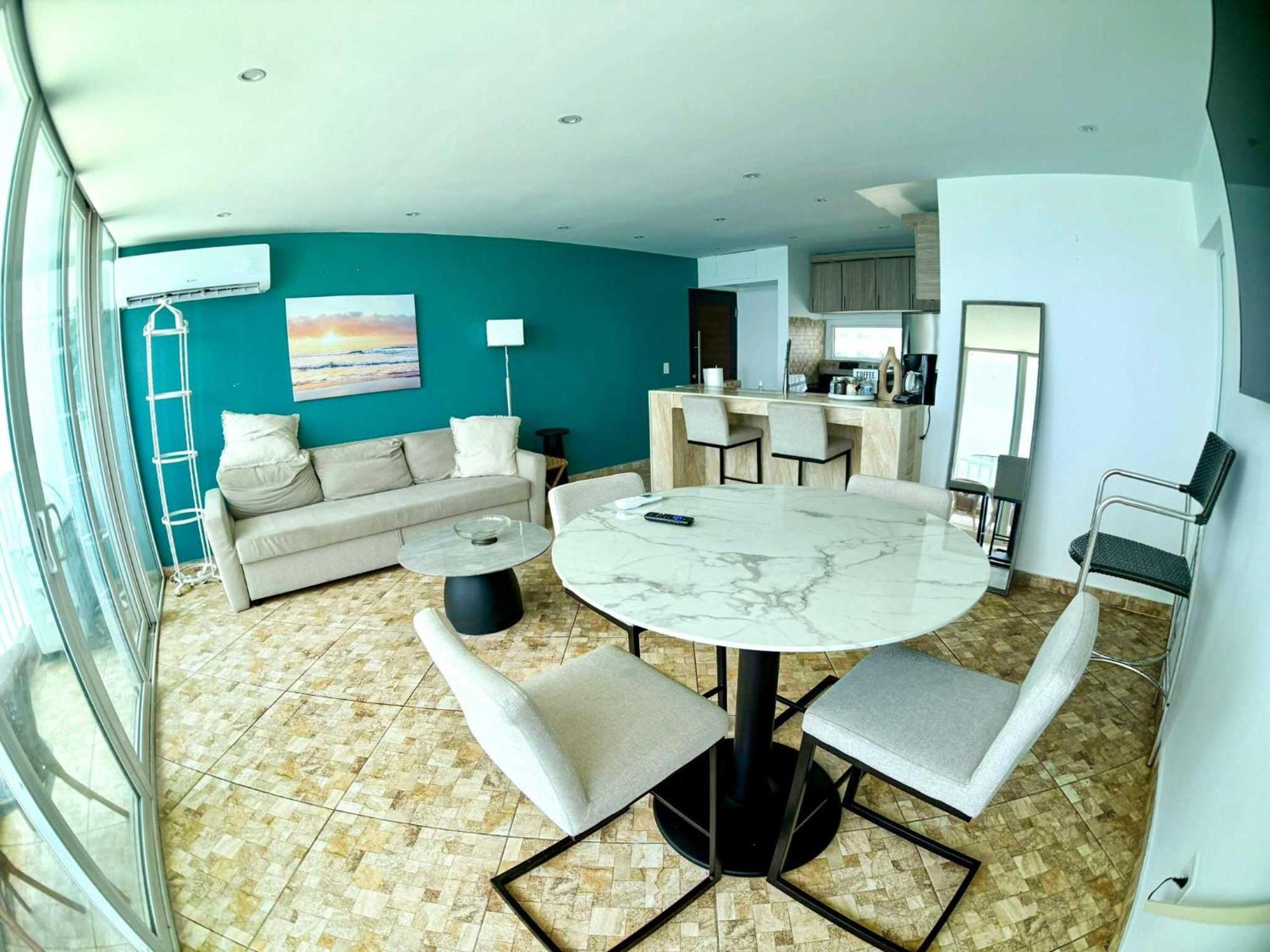 Condado Beachfront- Perfect For Families! * San Juan