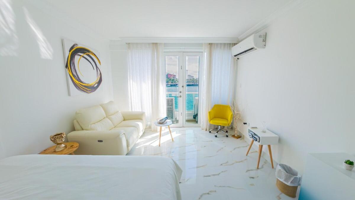 Apartment Water Side King Bed With Pool *