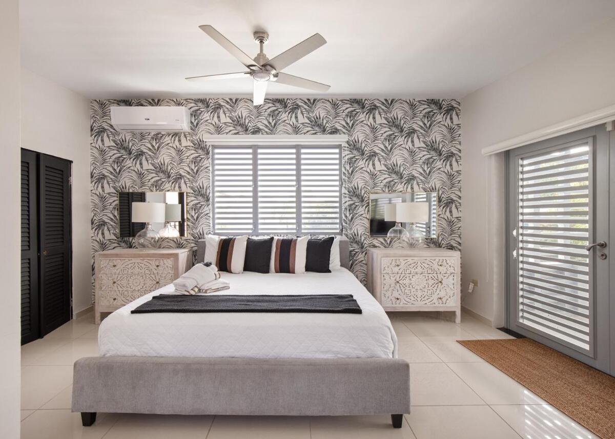 Casa Lux Oceanfront Pool And Car Add Ons Holiday home