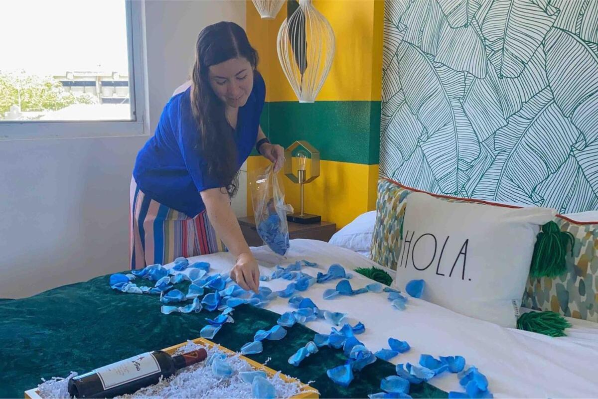 Summer Stylish At Location - La Placita In Santurce San Juan