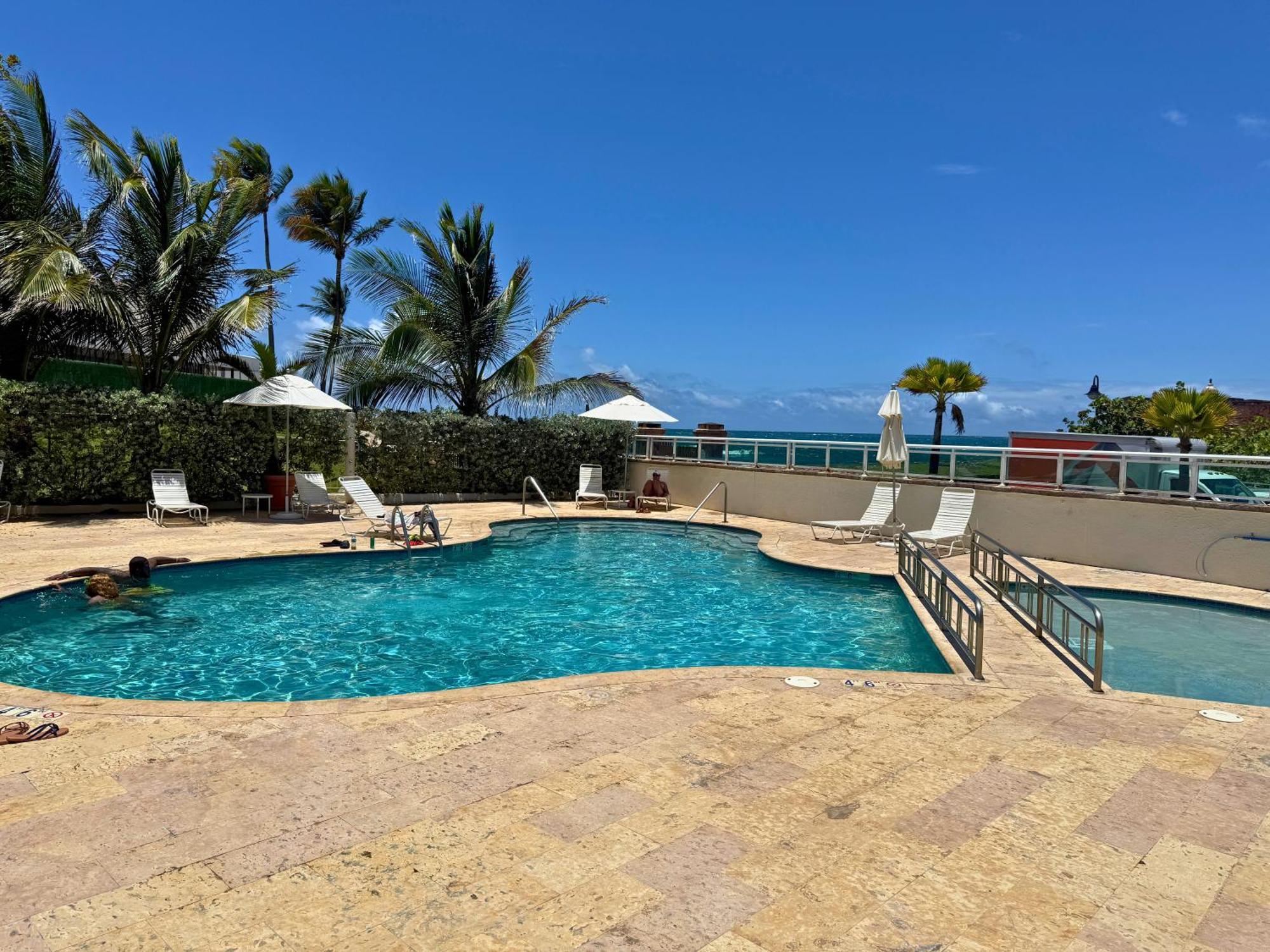 Ocean Breeze With Lagoon View - 4 Guests *