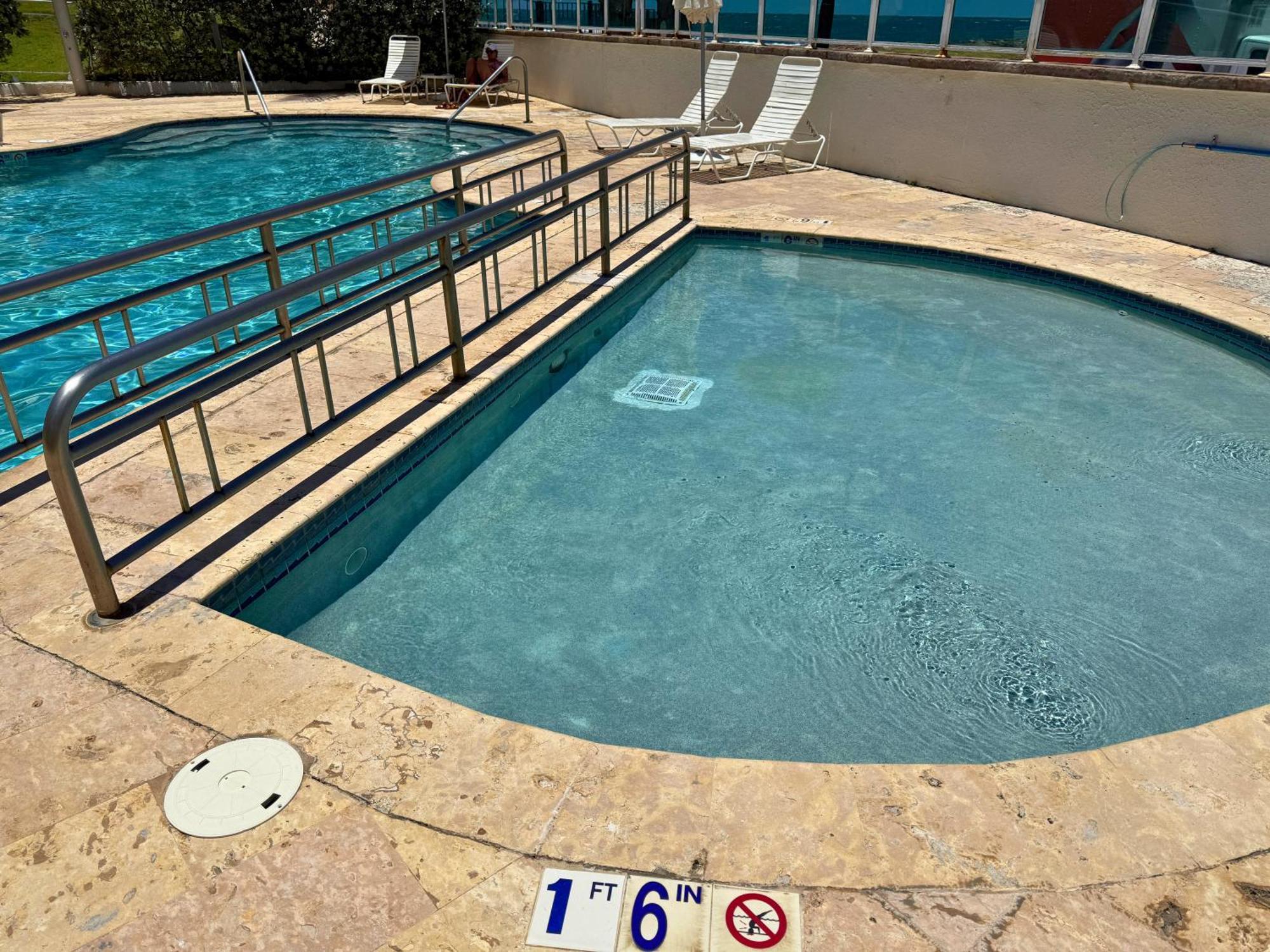 Ocean Breeze With Lagoon View - 4 Guests Apartamento