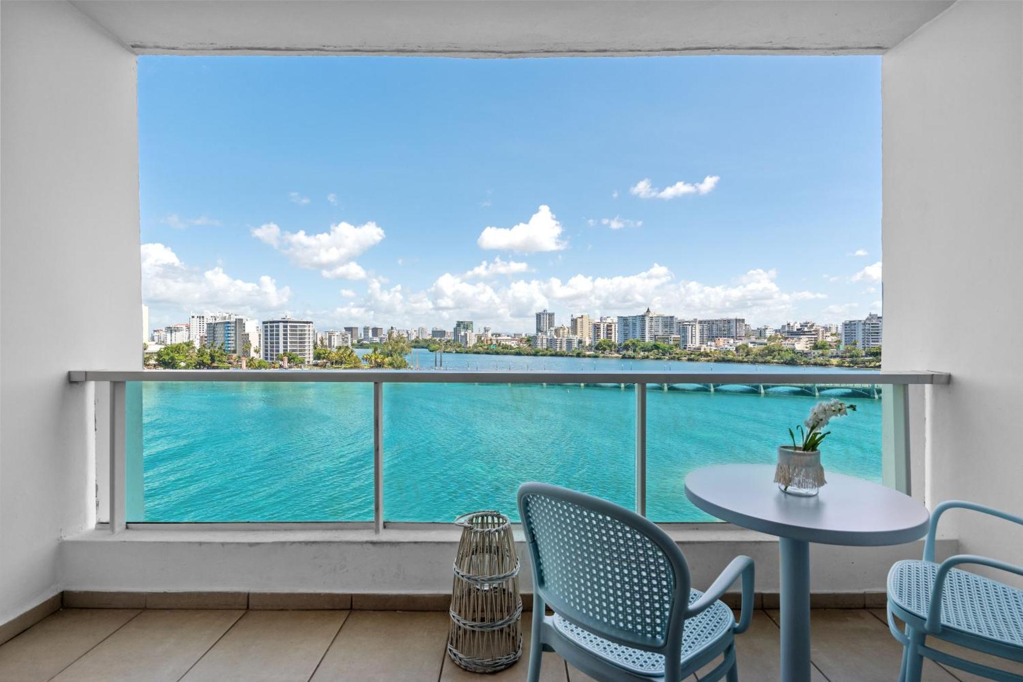 Seaside Terrace Condado Close To The *