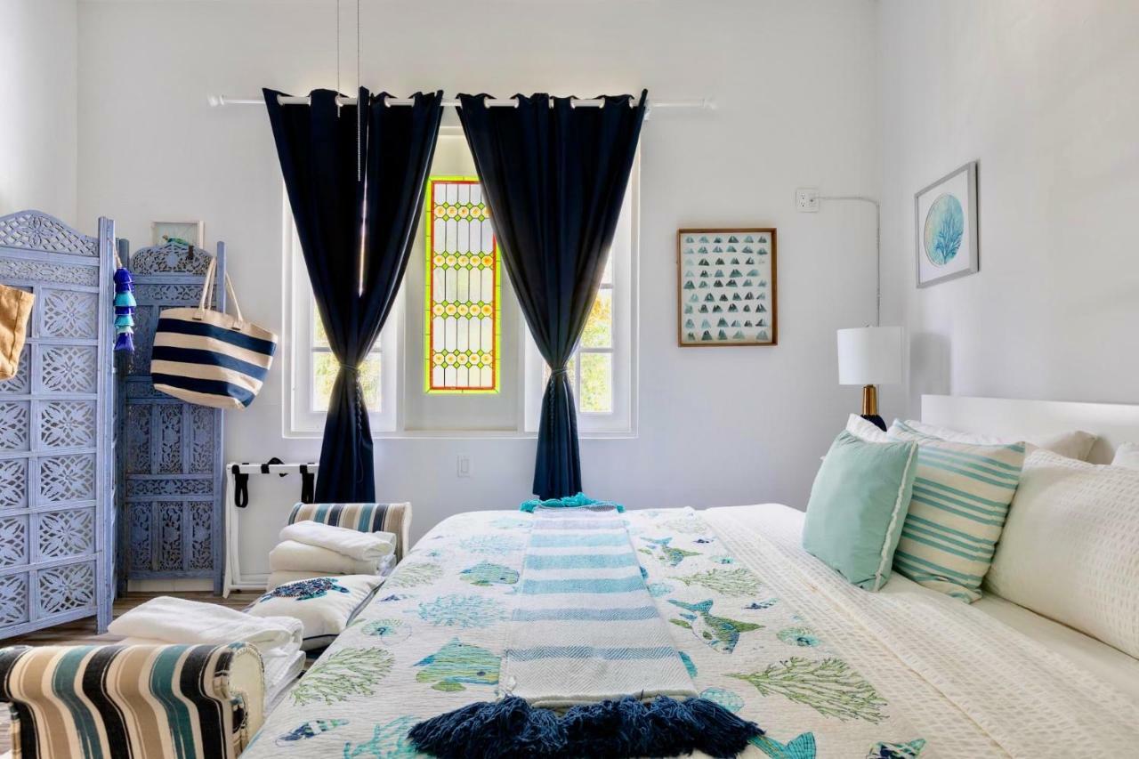 Casa Sevilla Bed and breakfast