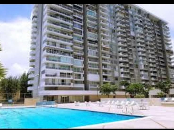 Beach Front At Coral Beach Apartamento *
