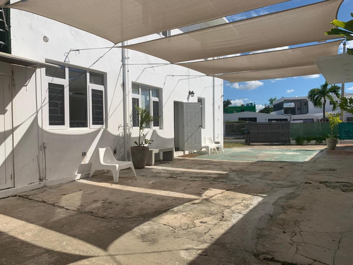Pensión Beach House *