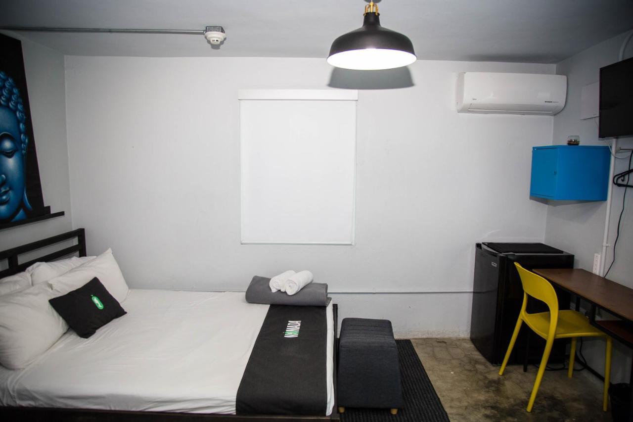 Nomada Urban Hostel- Calle Loiza (adults Only) Hostel