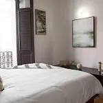 Historic Apt W/ 3Br Near La Fortaleza Osj