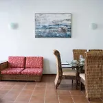 Historic Apt W/ 3Br Near La Fortaleza Osj