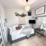 Villa 5 Min From San Juan Airport And Isla Verde Beach Best Location & Pool & Jacuzzi & Youtube Video Available