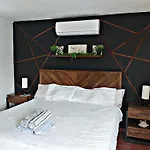 Deluxe Lodge In San Juan