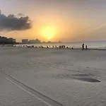 Beach Front Beach View 1 Bedroom 2Bathroom Coral Beach Apt