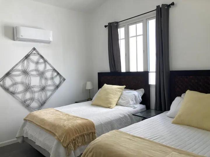 Casa Blanca In The Heart Of Miramar