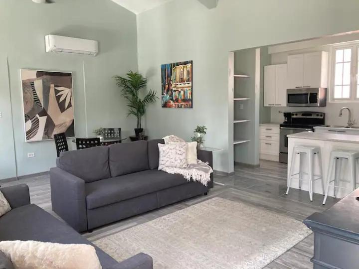 Casa Blanca In The Heart Of Miramar