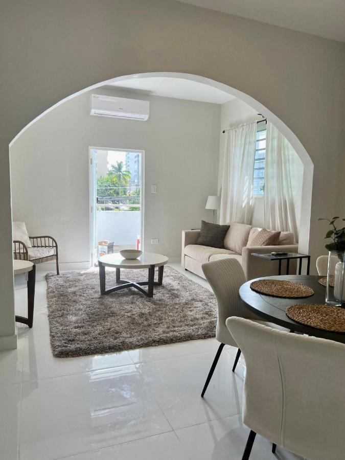 Apartamento Breathtaking 2-bedroom Beachside San Juan