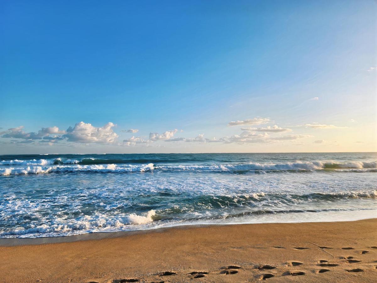 Breathtaking 2-bedroom Beachside Apartamento