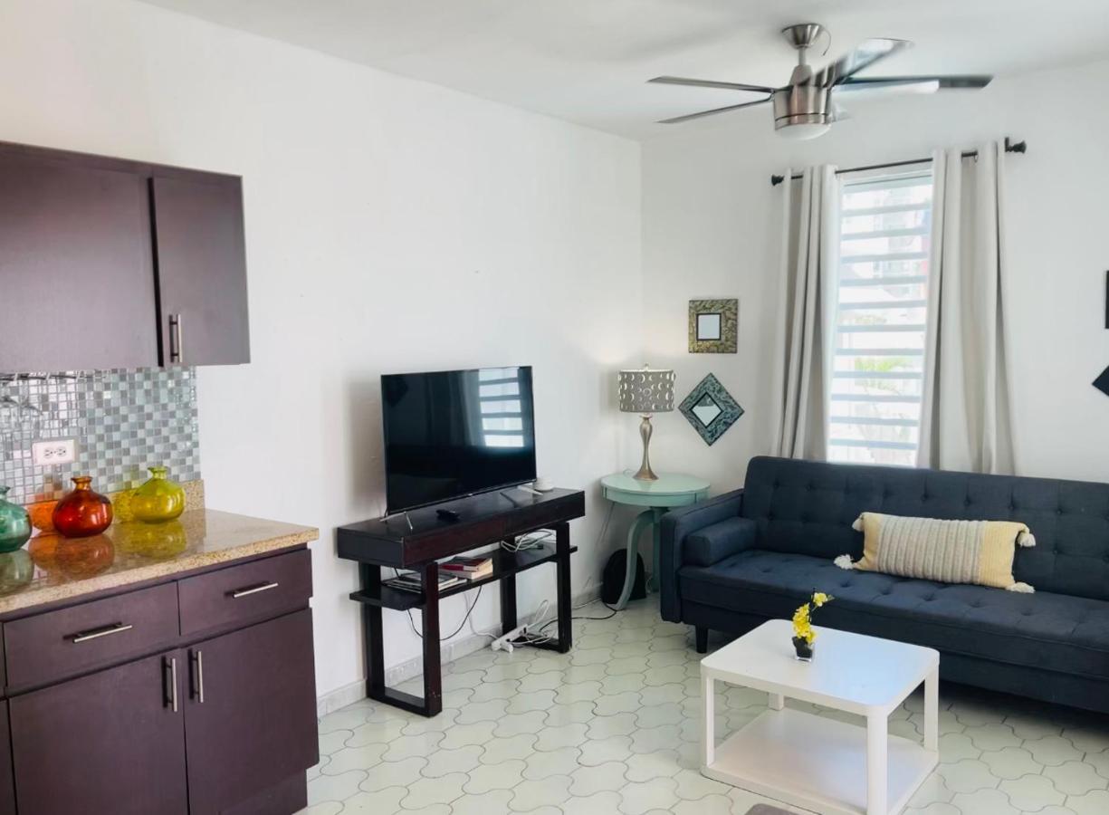 Multi In Isla Area With 5 Separate Apts Include 10 Bedrooms And 6 Bathrooms Sleep 26 People Apartment